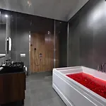 Istport Garden Hotel