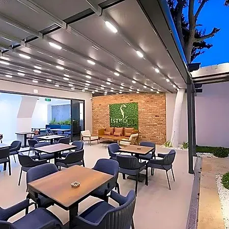 Hotell Istport Garden